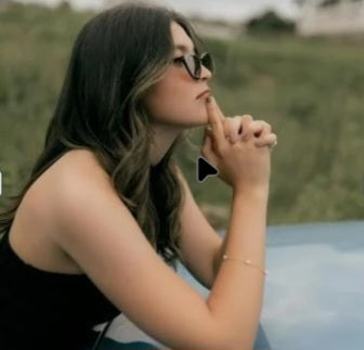 <em>Sofia M.</em>
